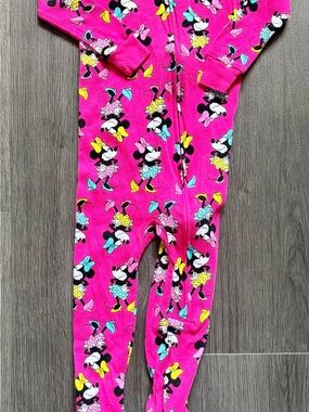 Disney Minnie Mouse Girls Size 18M footed Sleeper Pajamas/White Non-Slip Grip